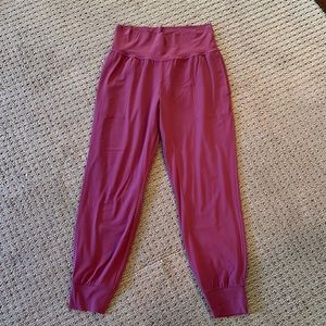 Athleta Salutation Jogger, Size Medium